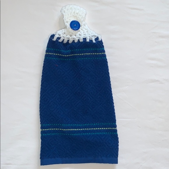 Hand Crafted Pioneer Woman Crocheted Top Hanging Kitchen or Bathroom Hand Towels - Picture 3 of 5